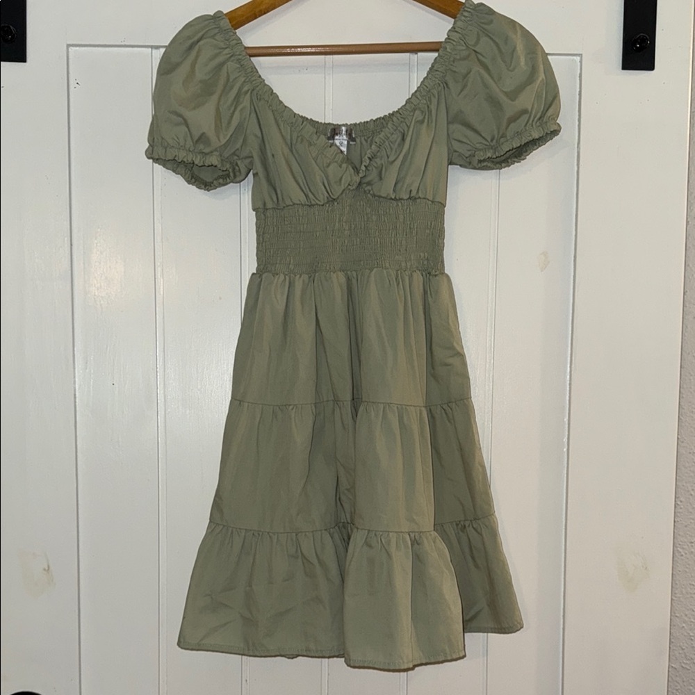 Green Puff Sleeve Dress